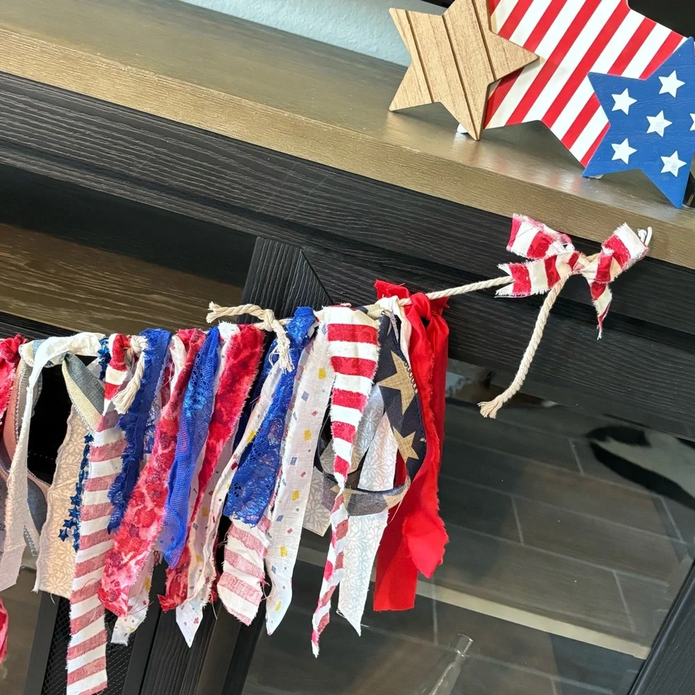 NWT 4th of July or Memorial Day Fabric Garland 🇺🇸